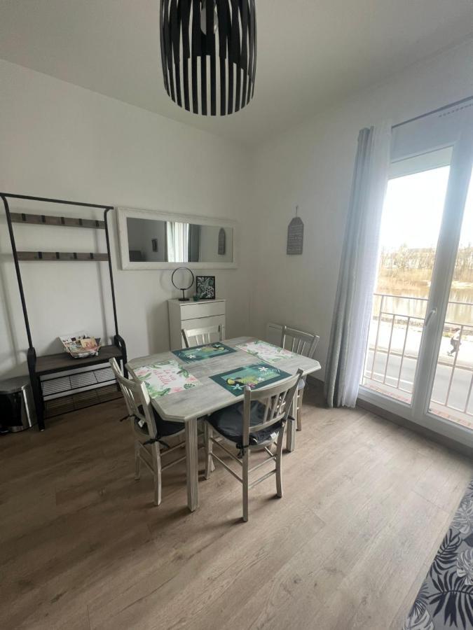 Cosy Loire, T2 Neuf, Front De Loire ,Vue Cathedrale,5Min A Pied Centre Ville Et Parking Prive Orleans Exterior photo